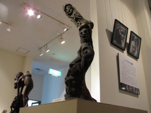 マコンデ美術館 2F展示室