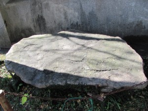 竪穴式の石槨の蓋石