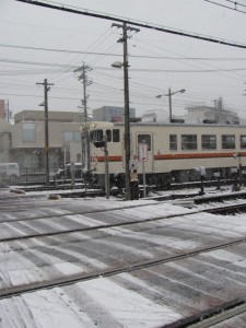 2011年の初雪（伊勢市駅付近）
