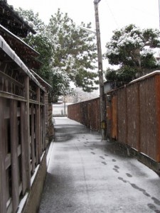 2011年の初雪（伊勢市駅から外宮へ）