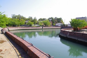玉重橋（940）から望む住吉入江