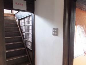 二階への階段（鳥羽大庄屋かどや）